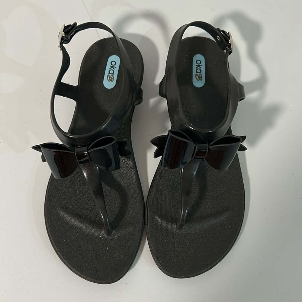 Women’s OkaB Black Bow Sandals Size 7